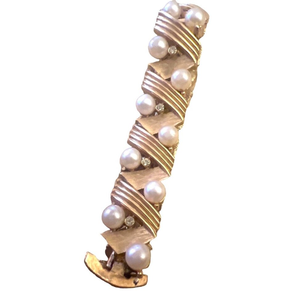 Vintage Trifari Gold Tone Faux Pearls Rhinestone Bracelet Signed Retro